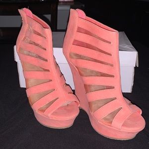 Peach colored striped mesh design wedged heels. Size 7 1/2. A Bamboo Design